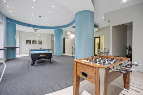 Great Apartment With Beach Access Голливуд Экстерьер фото