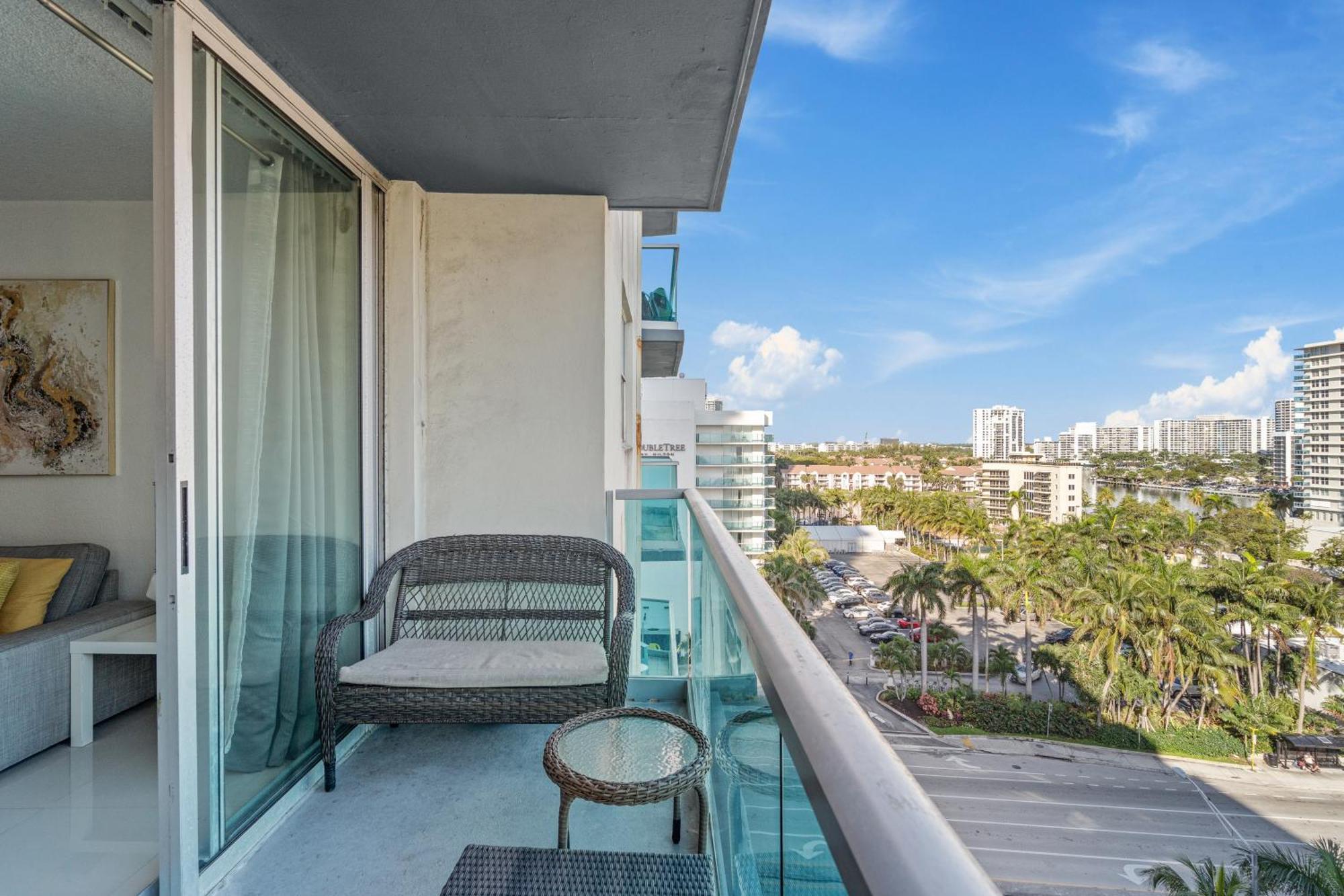 Great Apartment With Beach Access Голливуд Экстерьер фото