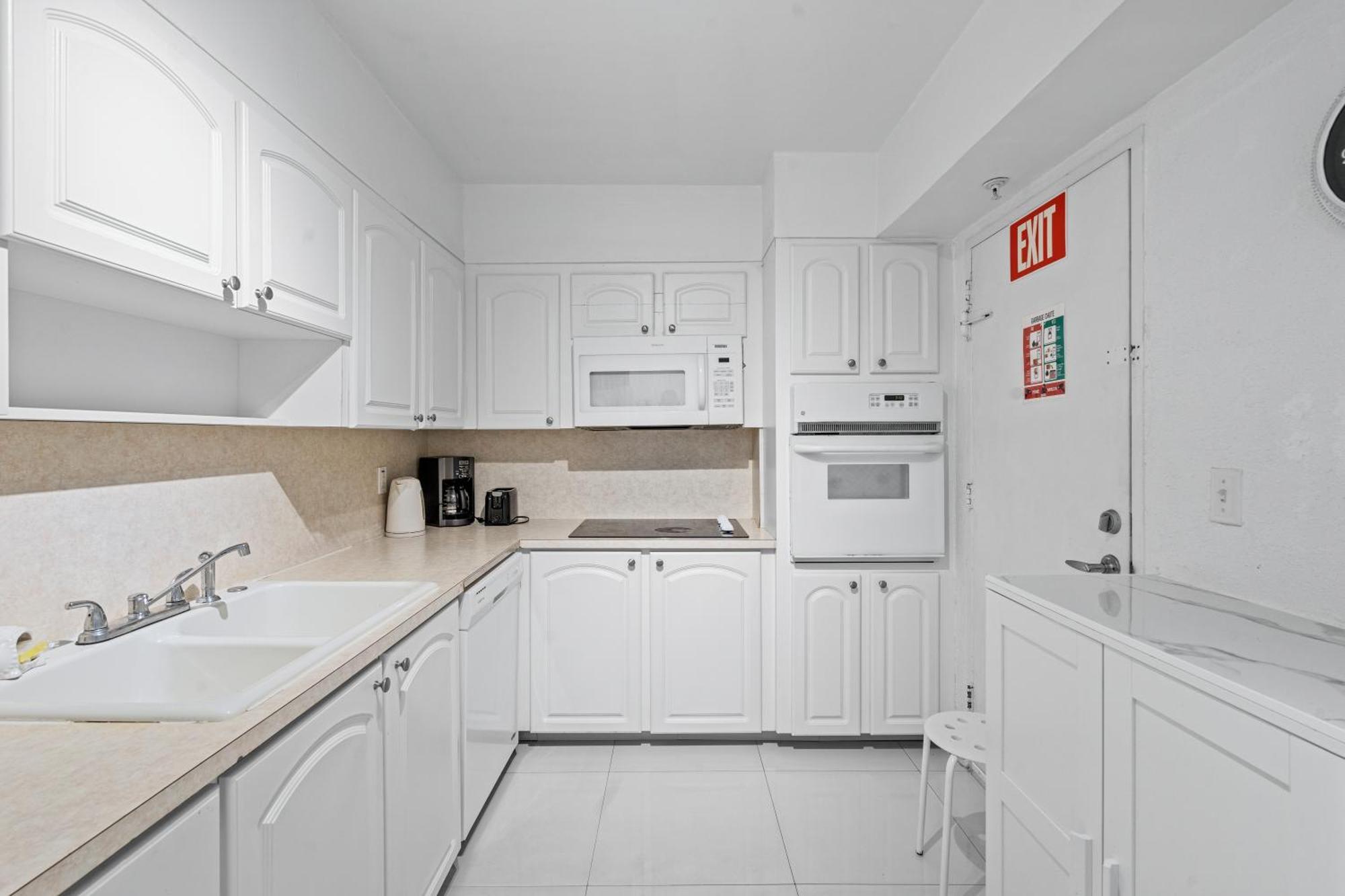 Great Apartment With Beach Access Голливуд Экстерьер фото